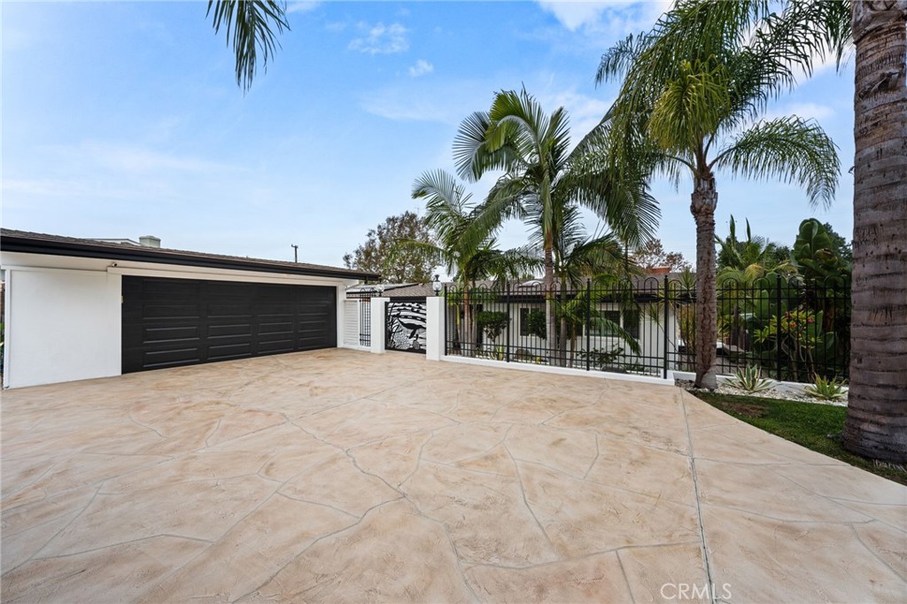 Stamped concrete driveway - 5431 Rockledge Drive, Buena Park CA 90621 - photo 9