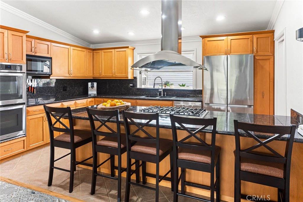 Peninsula bar - 5431 Rockledge Drive, Buena Park CA 90621 - photo 23