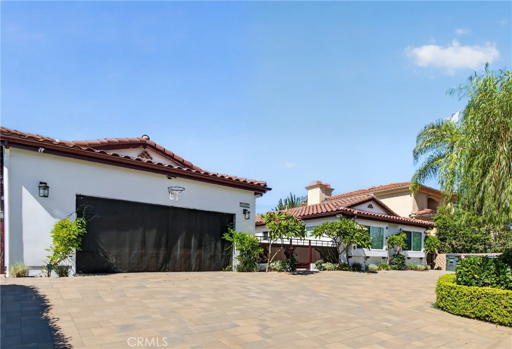 2 car garage - 5451 Lockhaven Drive, Buena Park CA 90621 - photo 3
