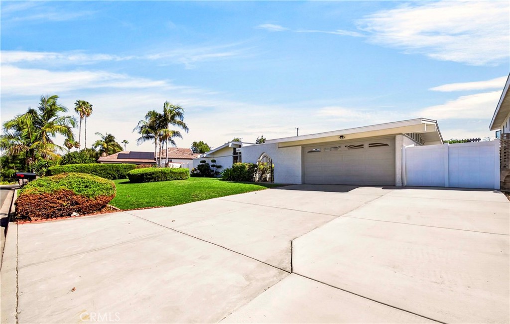 5452 Rockledge, Buena Park CA 90621 - photo 2