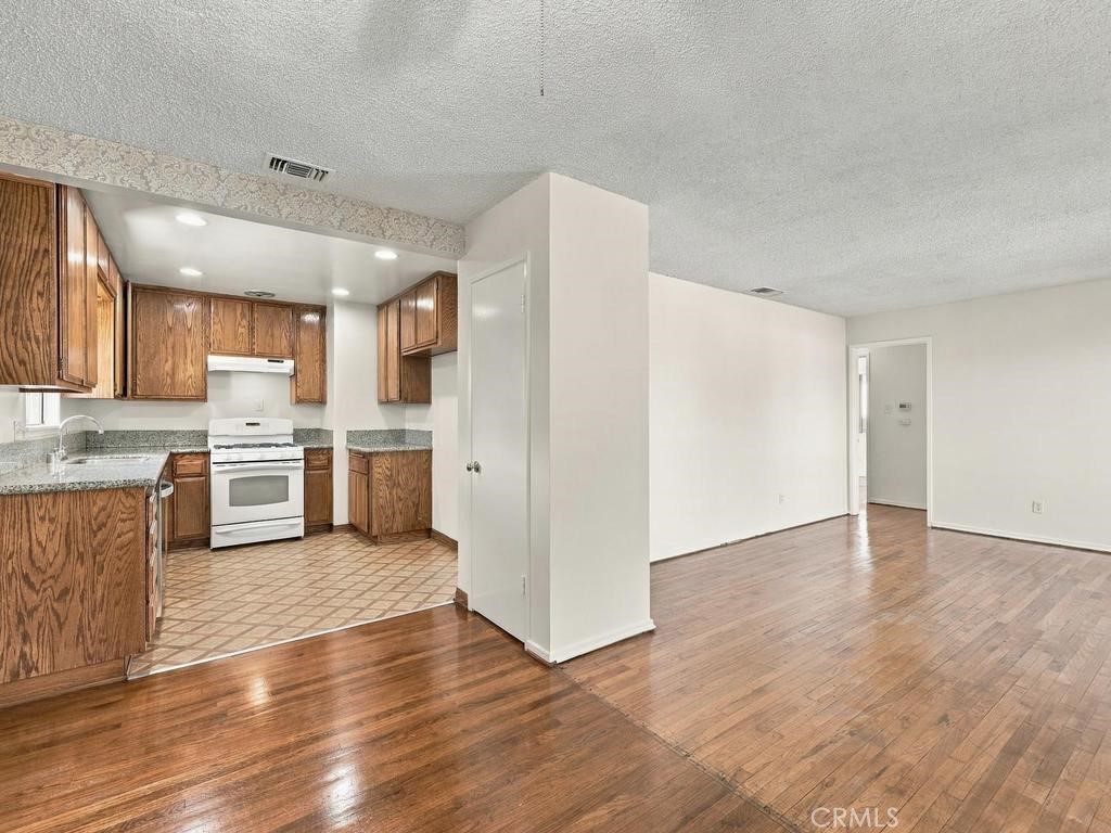 5536 Panama Drive, Buena Park CA 90620 - photo 11