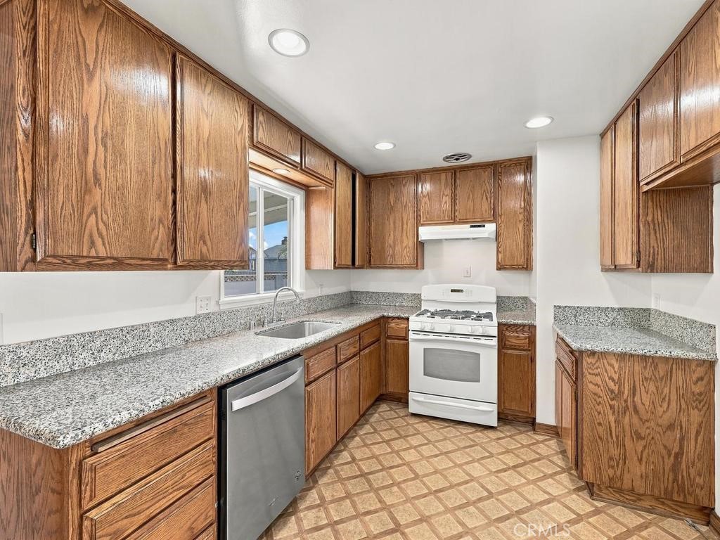 5536 Panama Drive, Buena Park CA 90620 - photo 12