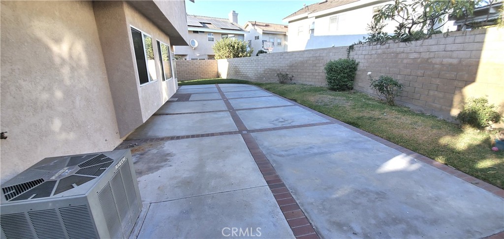 5610 Rostrata Avenue, Buena Park CA 90621 - photo 38