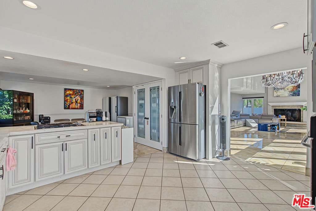 5651 Kenwood Avenue, Buena Park CA 90621 - photo 15