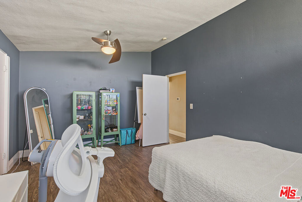 5651 Kenwood Avenue, Buena Park CA 90621 - photo 28