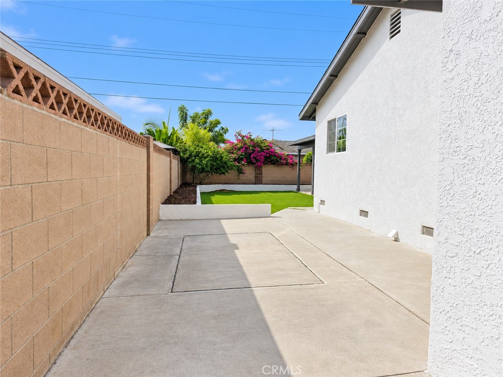 5856 Bolivia, Buena Park CA 90620 - photo 22