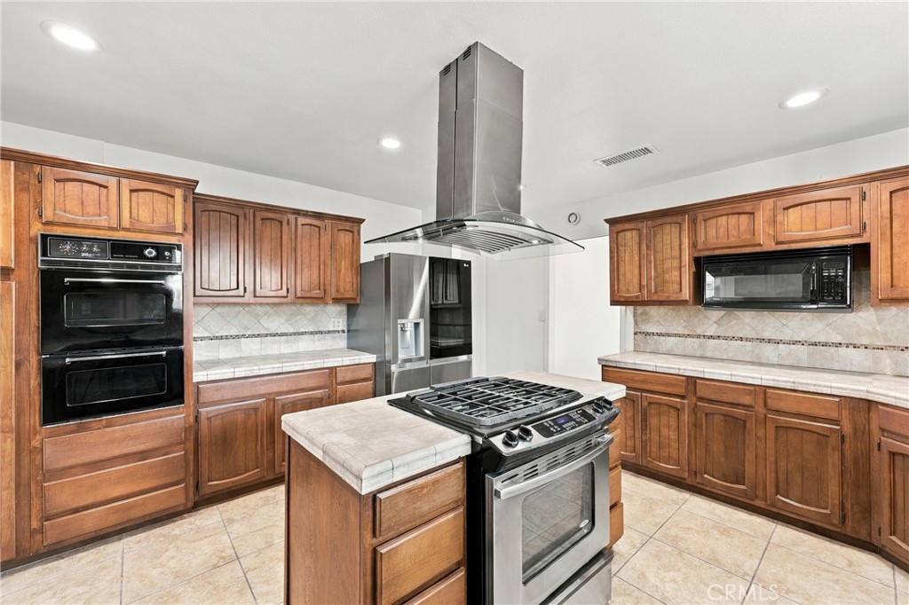 5871 Fullerton Avenue, Buena Park CA 90621 - photo 13