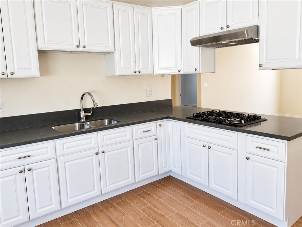 5920 Rostrata 2, Buena Park CA 90621 - photo 2