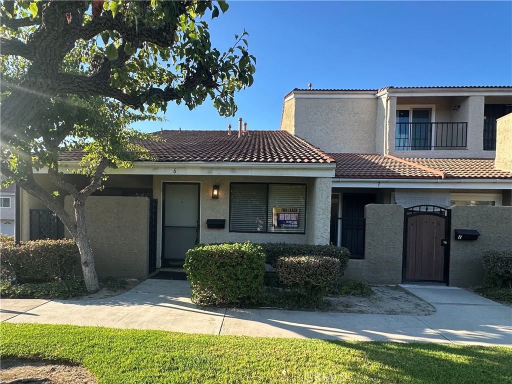 6 Lincoln Court, Buena Park CA 90620 - photo 1
