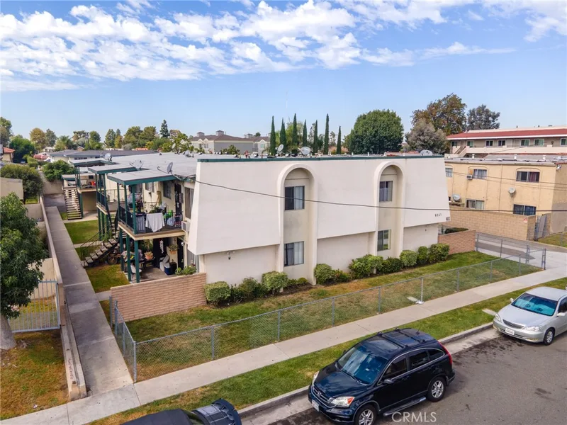 6041 Fullerton Avenue, Buena Park, CA 90621
