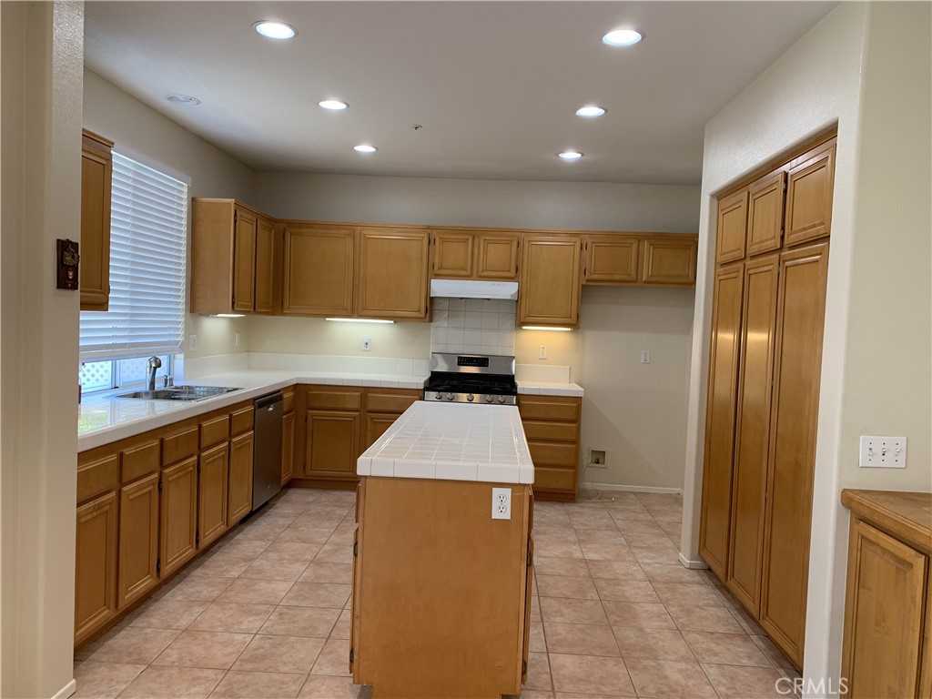 6515 Chapman Drive, Buena Park CA 90620 - photo 6