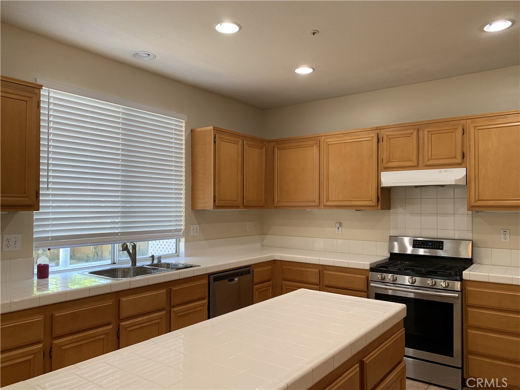 6515 Chapman Drive, Buena Park CA 90620 - photo 9