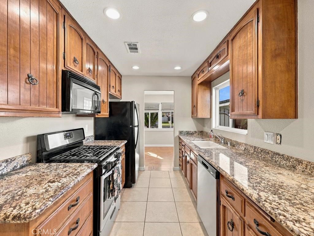 6555 San Alano Circle, Buena Park CA 90620 - photo 17