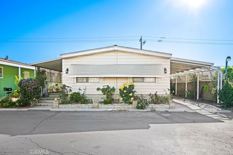 6741 Lincoln 15, Buena Park