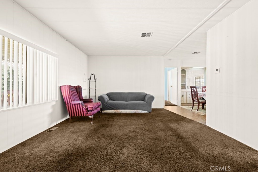 6741 Lincoln 15, Buena Park CA 90620 - photo 4