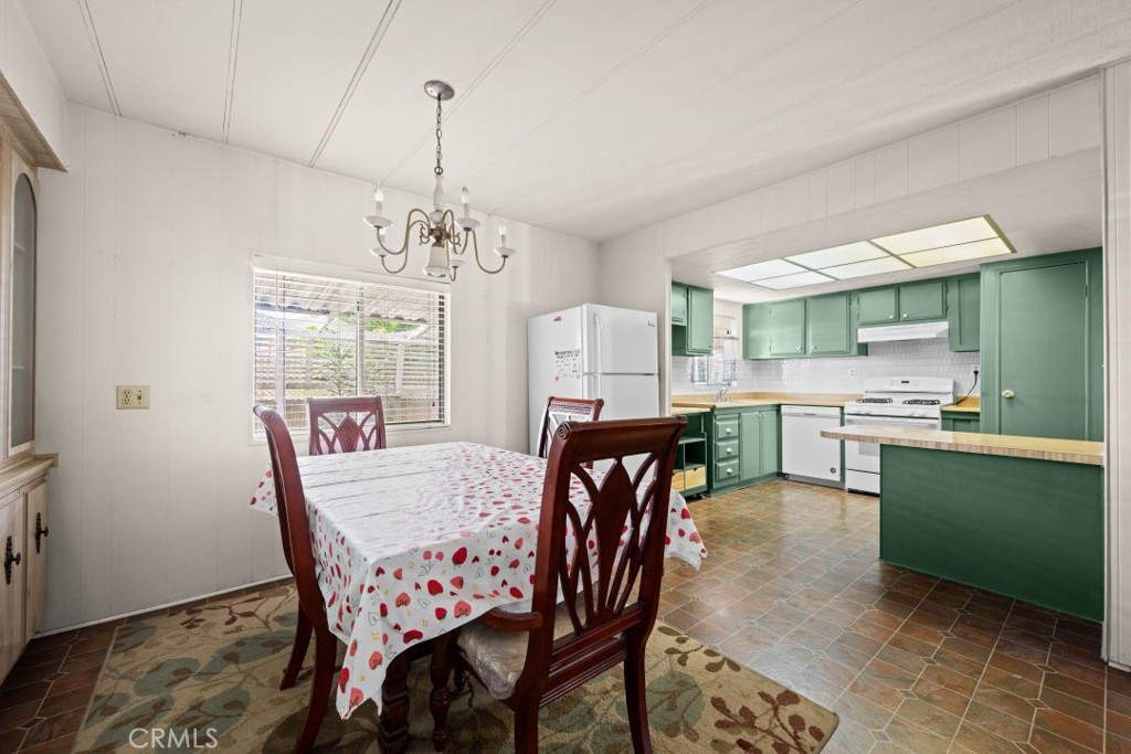 6741 Lincoln 15, Buena Park CA 90620 - photo 8