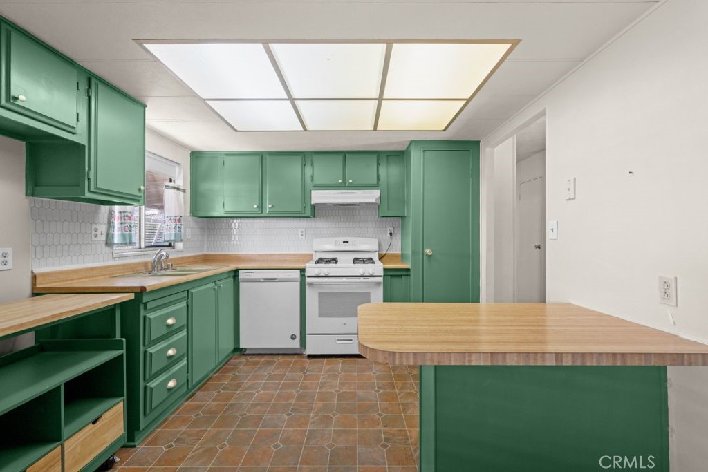 6741 Lincoln 15, Buena Park CA 90620 - photo 11