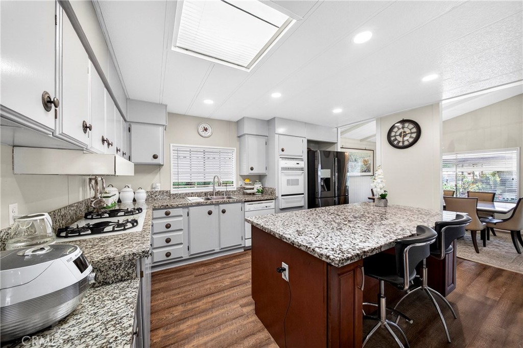 6741 Lincoln Ave Spc 112, Buena Park CA 90620 - photo 10