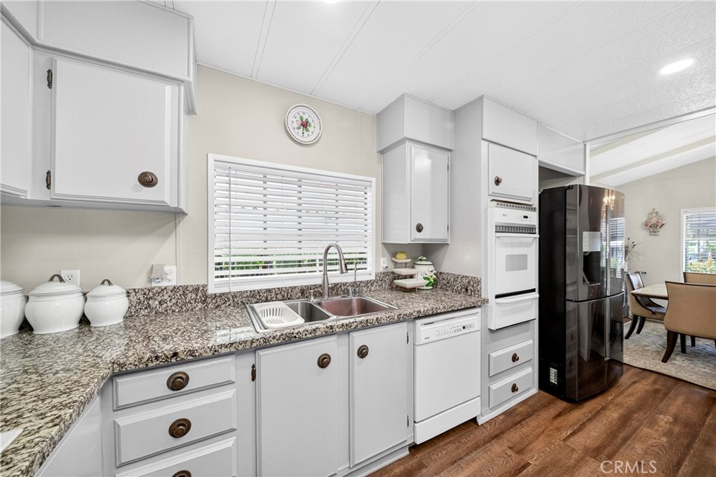 6741 Lincoln Ave Spc 112, Buena Park CA 90620 - photo 11