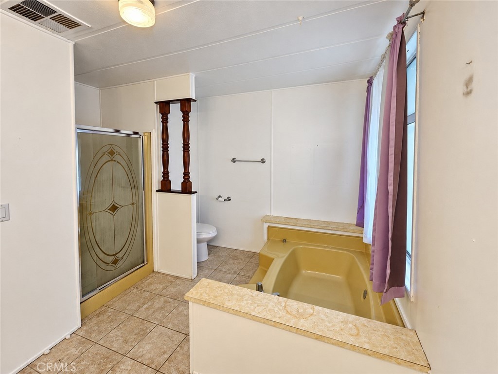Master Bath - 6741 Lincoln Avenue 146, Buena Park CA 90620 - photo 8