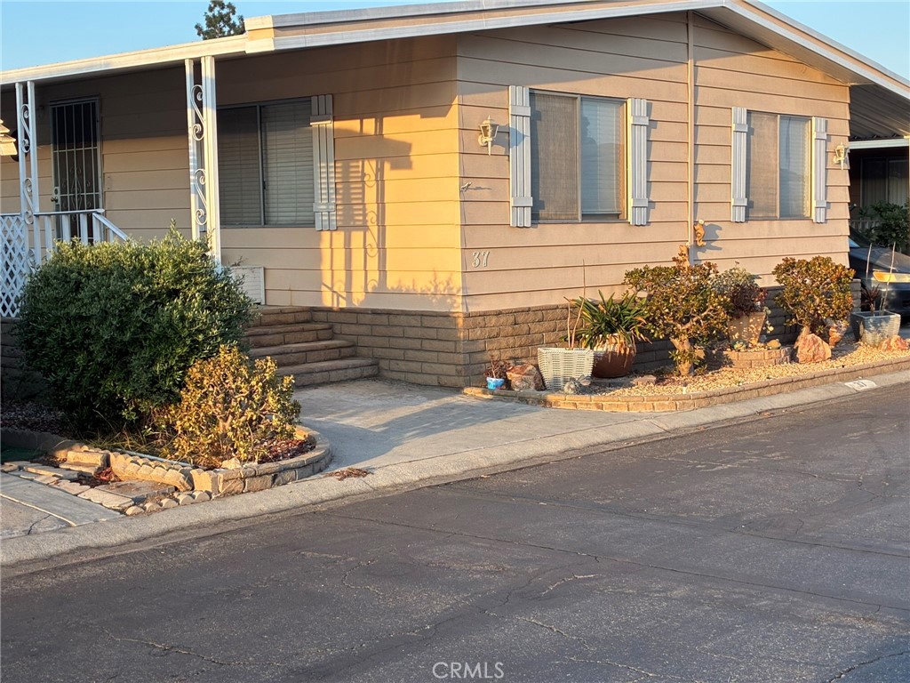 6741 Lincoln Avenue 37, Buena Park CA 90620 - photo 15