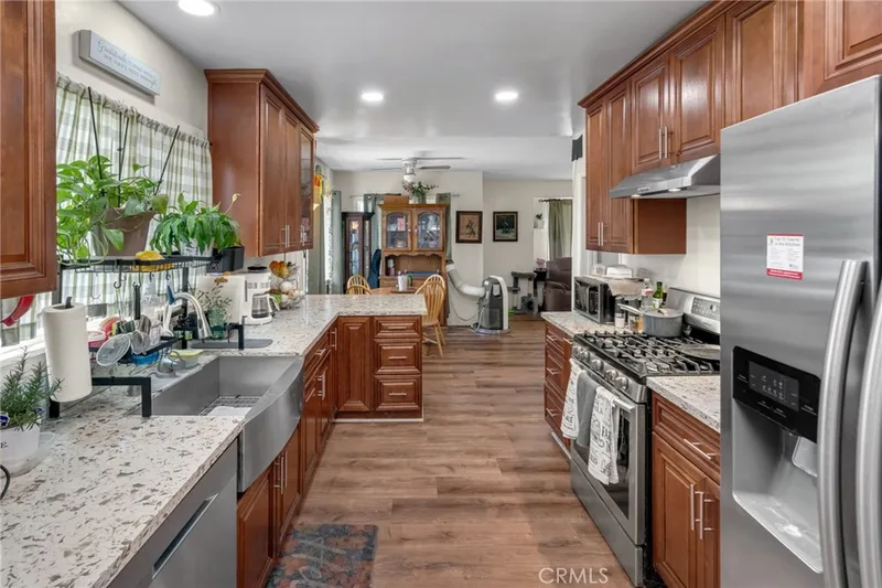 6861 Naomi Avenue, Buena Park, CA 90620