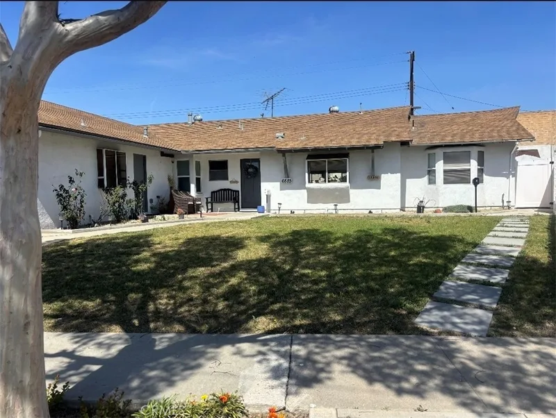 6885 Shoshonee B, Buena Park, CA 90620