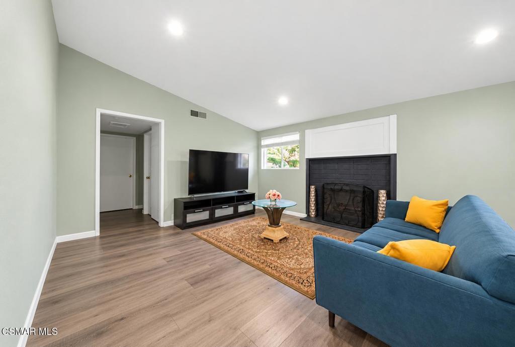 Listing Hoover Way living room - 7045 Hoover Way, Buena Park CA 90620 - photo 4