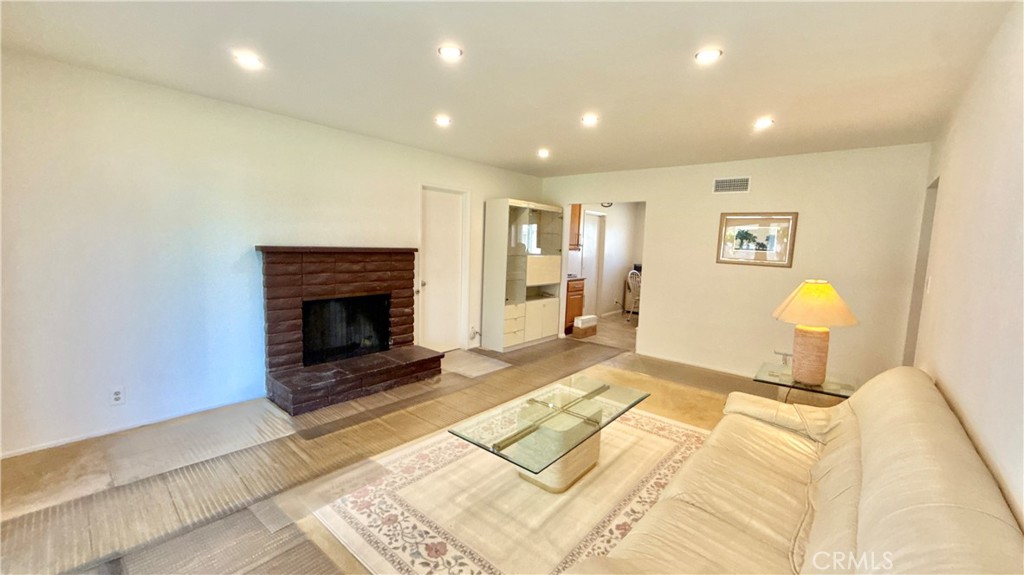 7244 HARDING CIR, Buena Park CA 90620 - photo 5