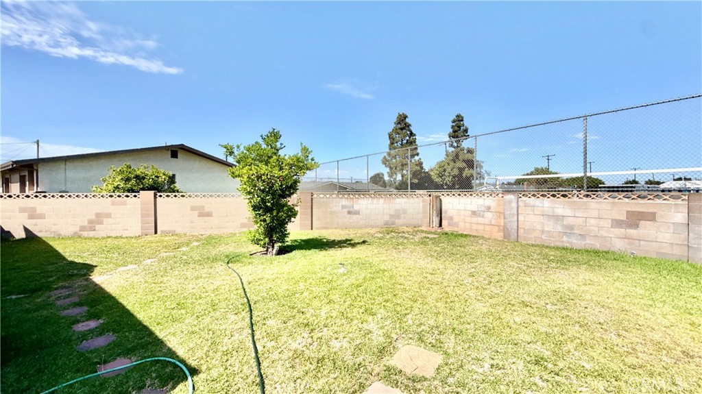 7244 HARDING CIR, Buena Park CA 90620 - photo 9