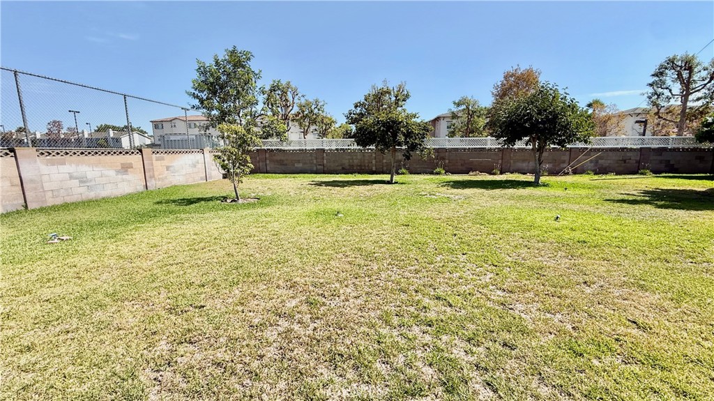 7244 HARDING CIR, Buena Park CA 90620 - photo 10