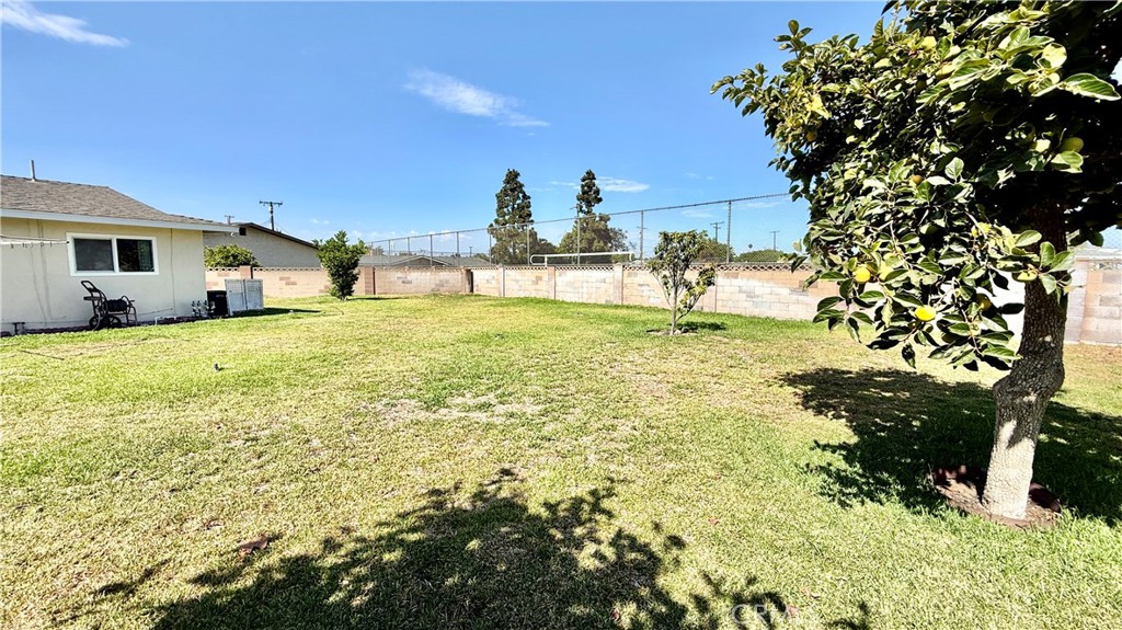 7244 HARDING CIR, Buena Park CA 90620 - photo 14