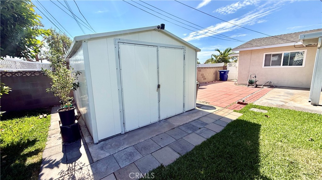 7244 HARDING CIR, Buena Park CA 90620 - photo 17