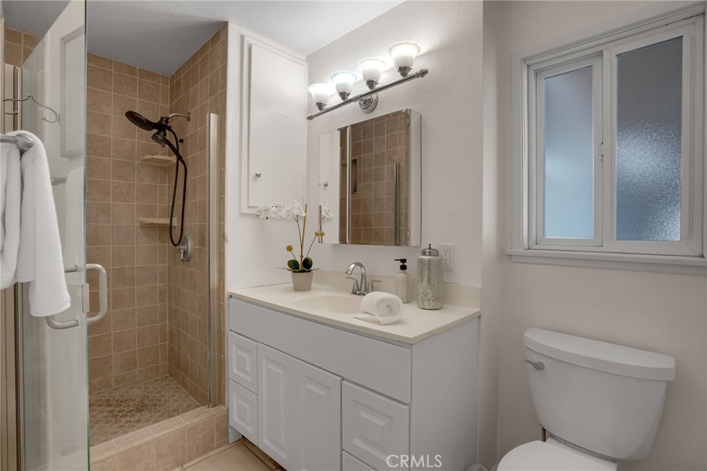 7321 Colombia Drive, Buena Park CA 90620 - photo 5
