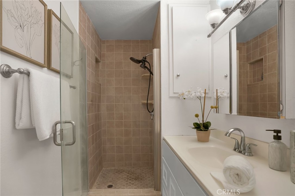 7321 Colombia Drive, Buena Park CA 90620 - photo 29