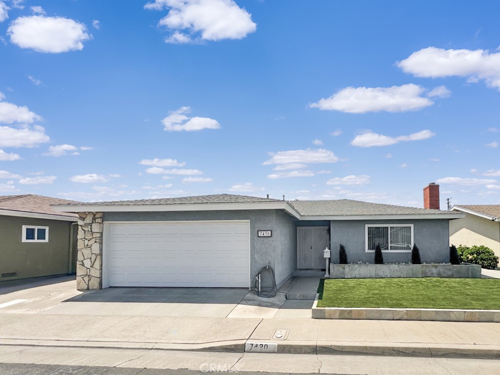Welcome Home! - 7430 El Rosal Circle, Buena Park CA 90620 - photo 1