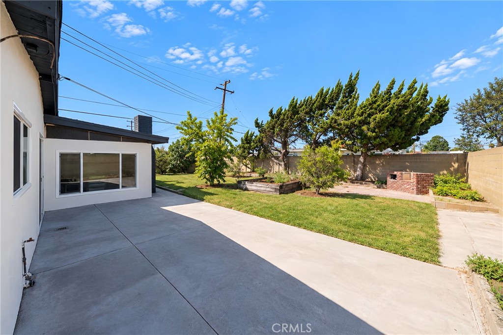 7437 El Verano, Buena Park CA 90620 - photo 27