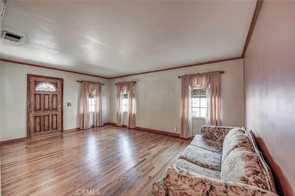 Livingroom - 7660 El Chaco, Buena Park CA 90620 - photo 5