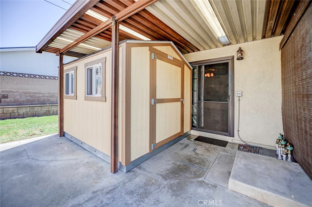 Shed with electricity and windows - 7660 El Chaco, Buena Park CA 90620 - photo 21