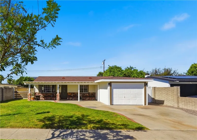 7661 El Monte, Buena Park