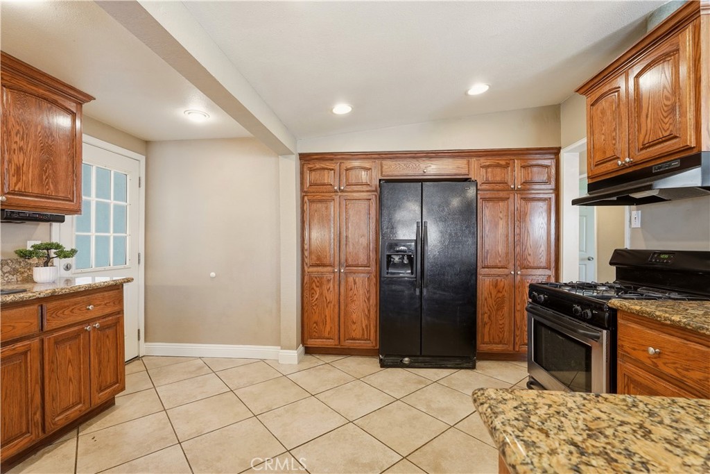 7661 El Monte, Buena Park CA 90620 - photo 6