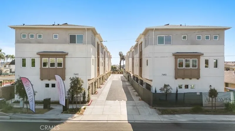 7692 9th Street 111, Buena Park, CA 90621