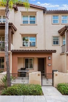 77 Koehler, Buena Park CA 90621 - photo 1