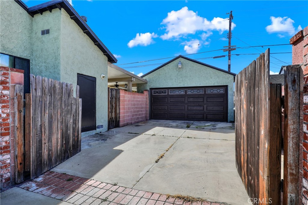 8014 Calendula, Buena Park CA 90620 - photo 25