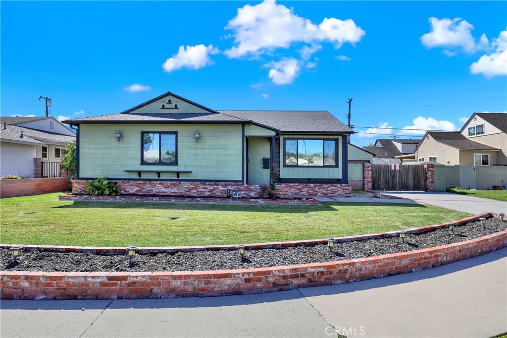 8014 Calendula, Buena Park CA 90620 - photo 26