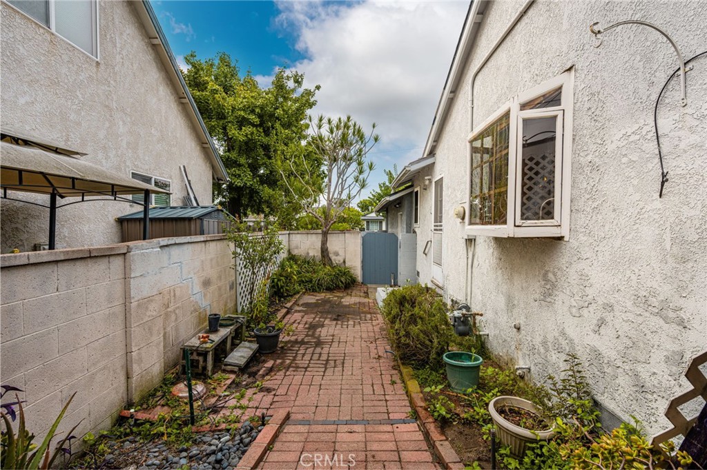 Side Yard - 8037 Canna Circle, Buena Park CA 90620 - photo 21