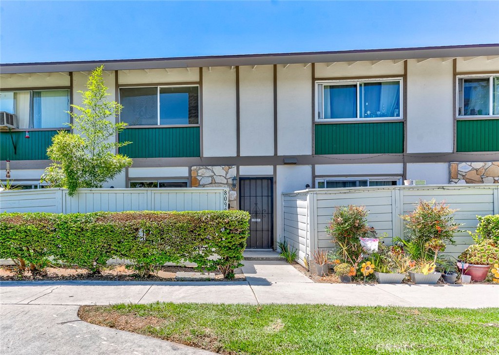 8098 Kerr Green, Buena Park CA 90621 - photo 1