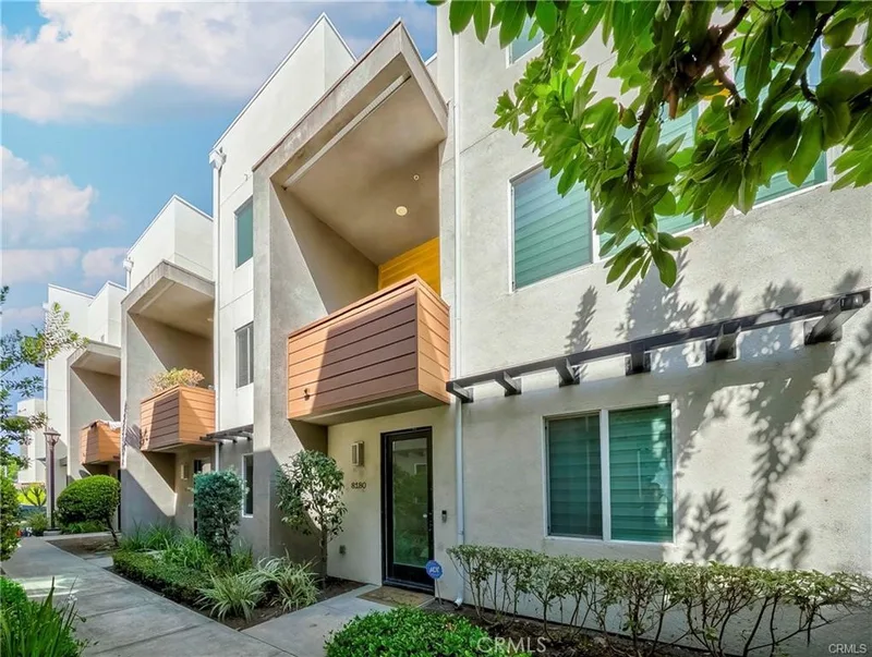 8184 Orangethorpe Ave, Buena Park, CA 90621