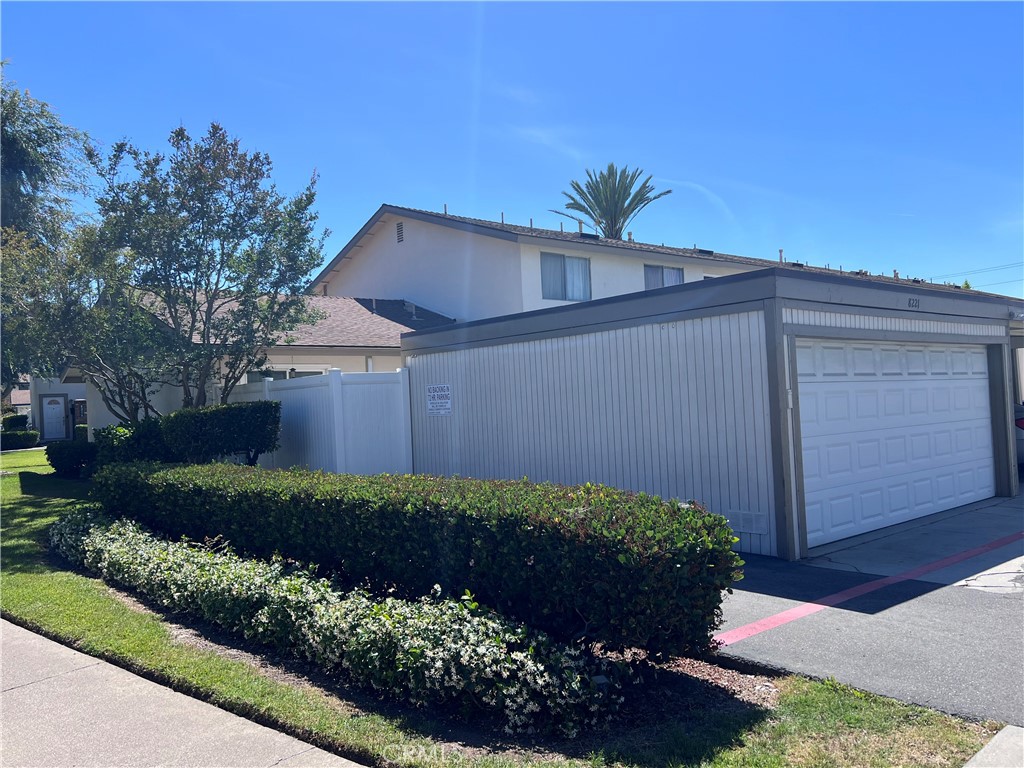 View towards garage. - 8221 GINNIS Green, Buena Park CA 90621 - photo 2