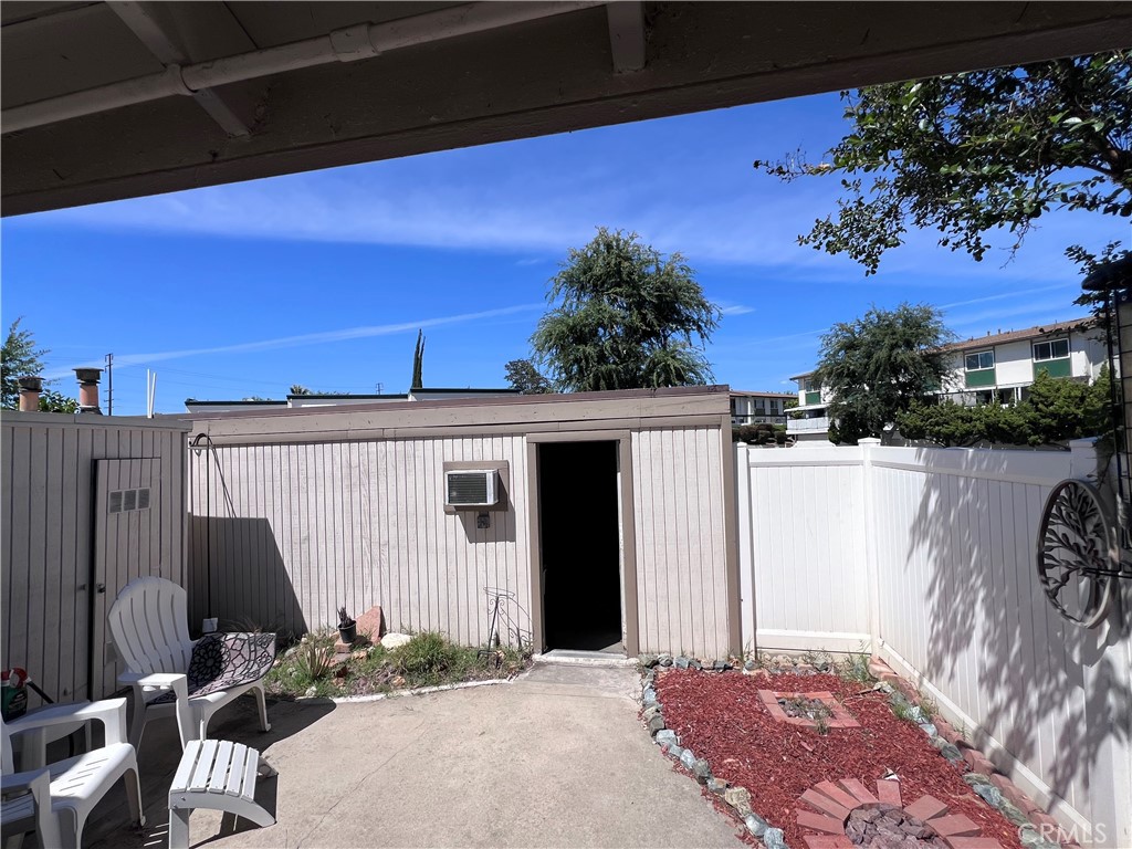View of backyard - 8221 GINNIS Green, Buena Park CA 90621 - photo 9